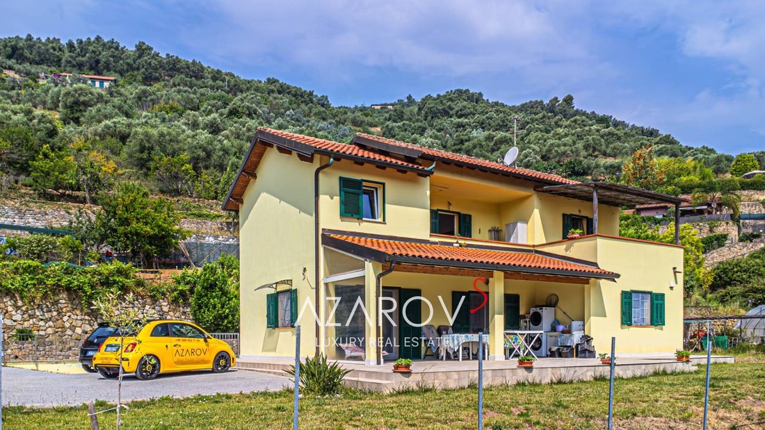 Villa in Dolceacqua, Liguria, Italy 1 - 15863923