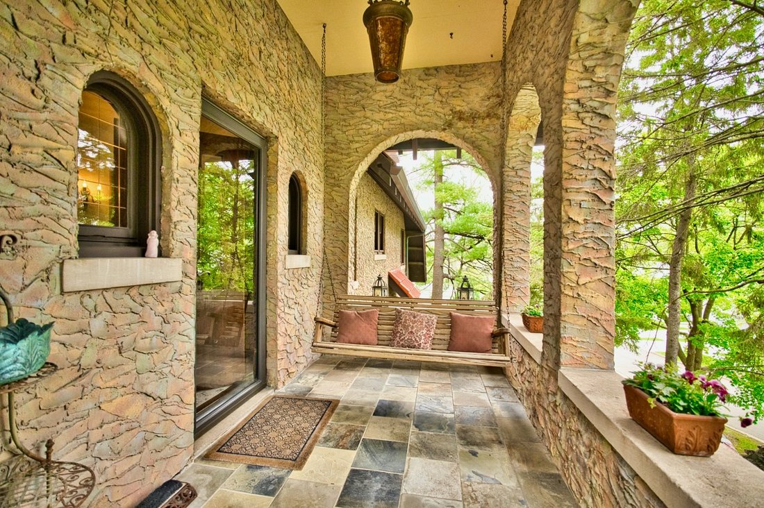 House in Naperville, Illinois, United States 4 - 17836585