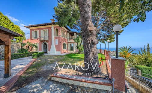 Villa in City Center, Ventimiglia, Liguria 1