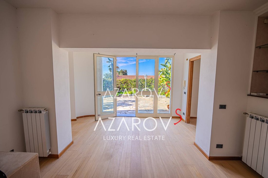 Villa in Bordighera, Liguria, Italy 2 - 12727186