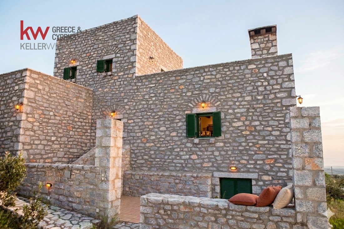 Villa in Oitylos, Peloponnese, Western Greece and the Ionian, Greece 2 - 17837041