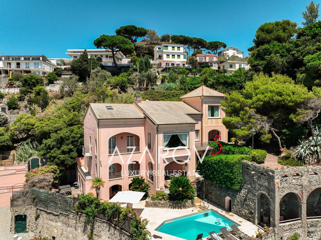 Villa in Albisola Superiore, Liguria, Italy 1 - 12915040