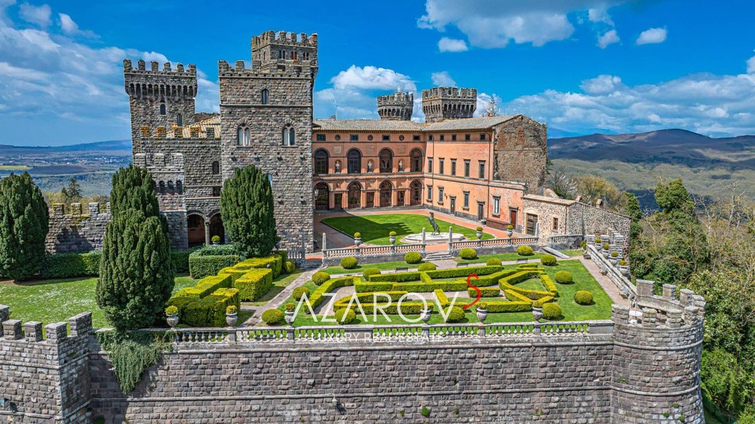 Villa in Historic Center, Viterbo, Lazio 1 - 15485599