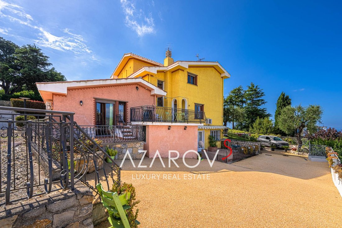 Villa in Bordighera, Liguria, Italy 3 - 14487208