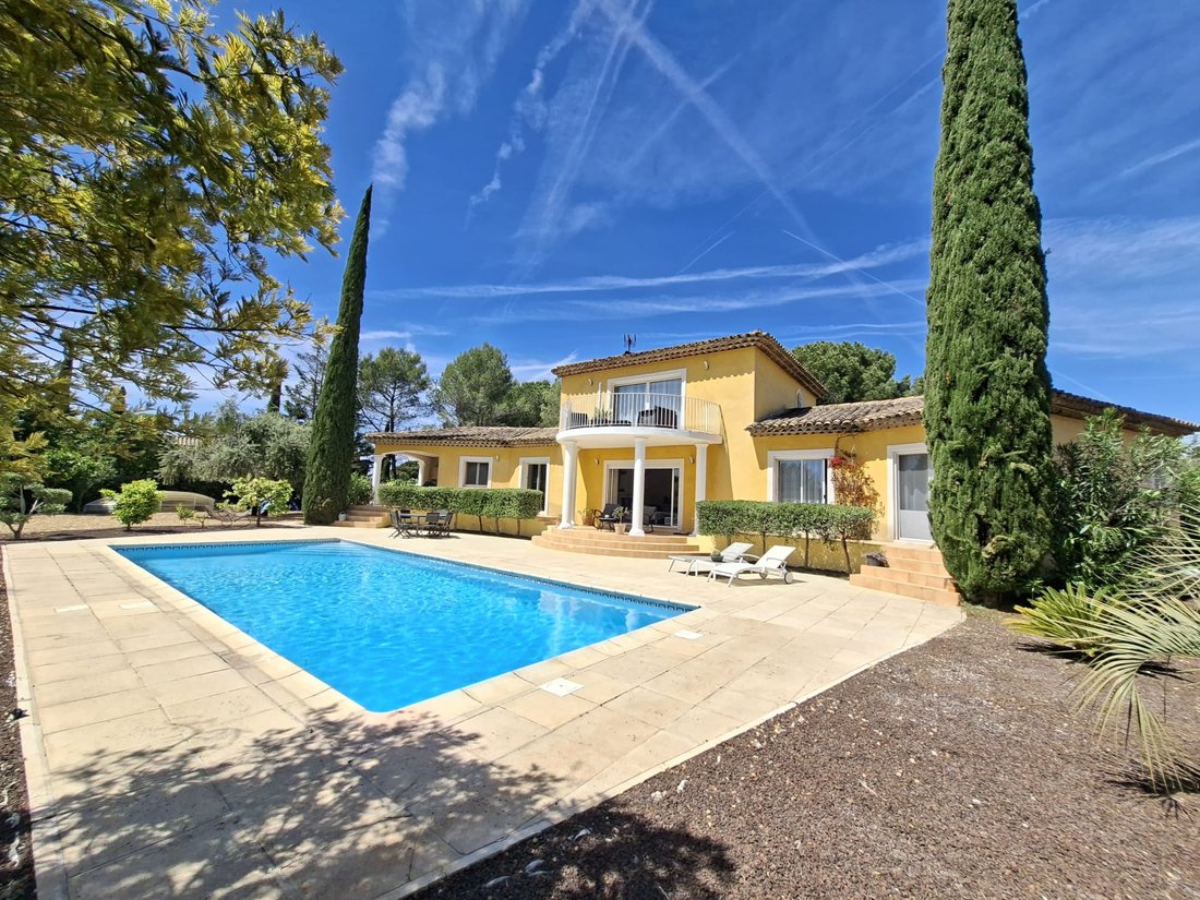 House in La Motte, Provence-Alpes-Côte d'Azur, France 2 - 17837214