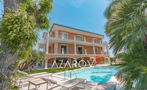 Villa in Taggia, Liguria, Italy 1