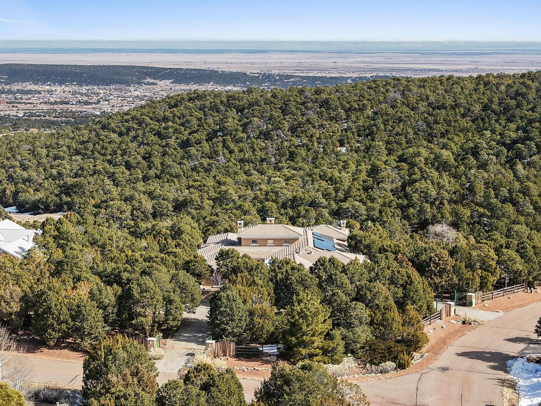 House in Tijeras, New Mexico, United States 2 - 17792390