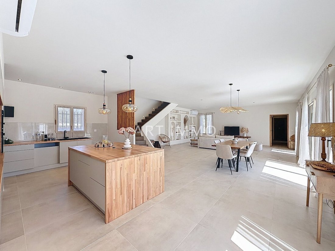 Haus in Gordes, Provence-Alpes-Côte d'Azur, Frankreich 5 - 17837272