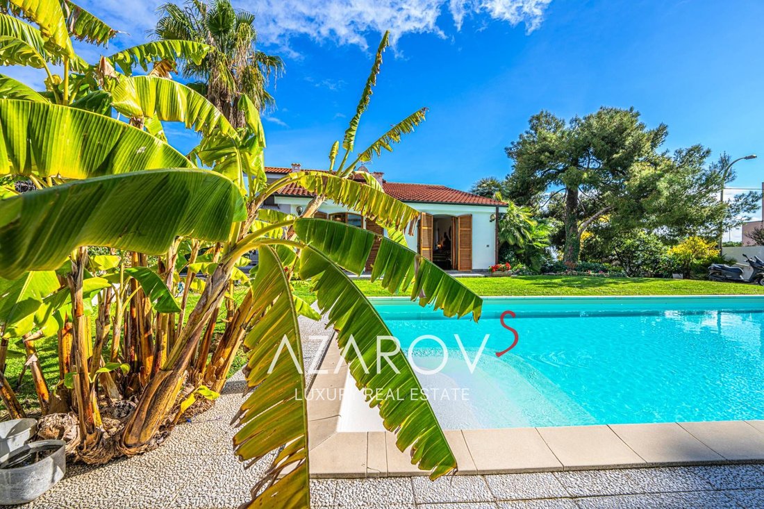 Villa in Foce, Sanremo, Italy 1 - 13999465