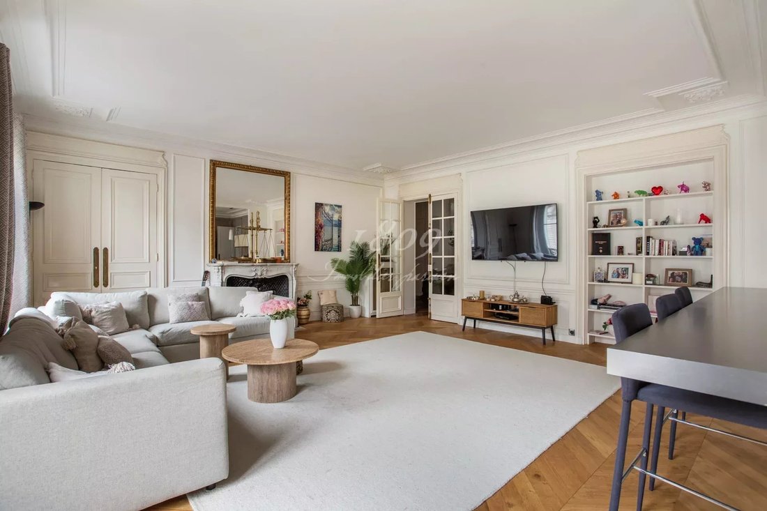 Apartment in Courcelles-Wagram, Paris 17e Arrondissement, Paris 5 - 17837254
