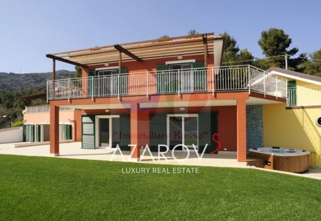 Villa in Central Hill, Alassio, Liguria 1 - 13306121