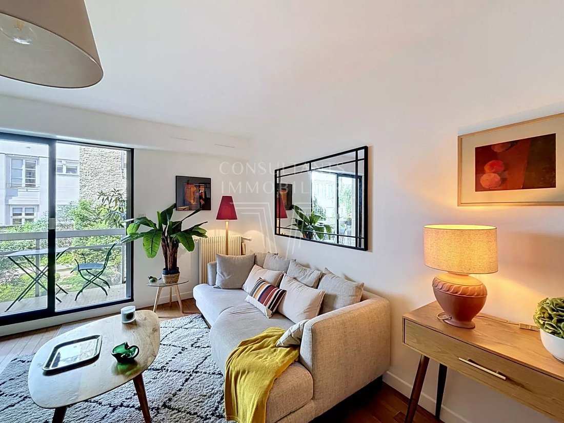 Apartment in Saint Thomas d'Aquin, Paris 7e Arrondissement, Paris 4 - 17836408
