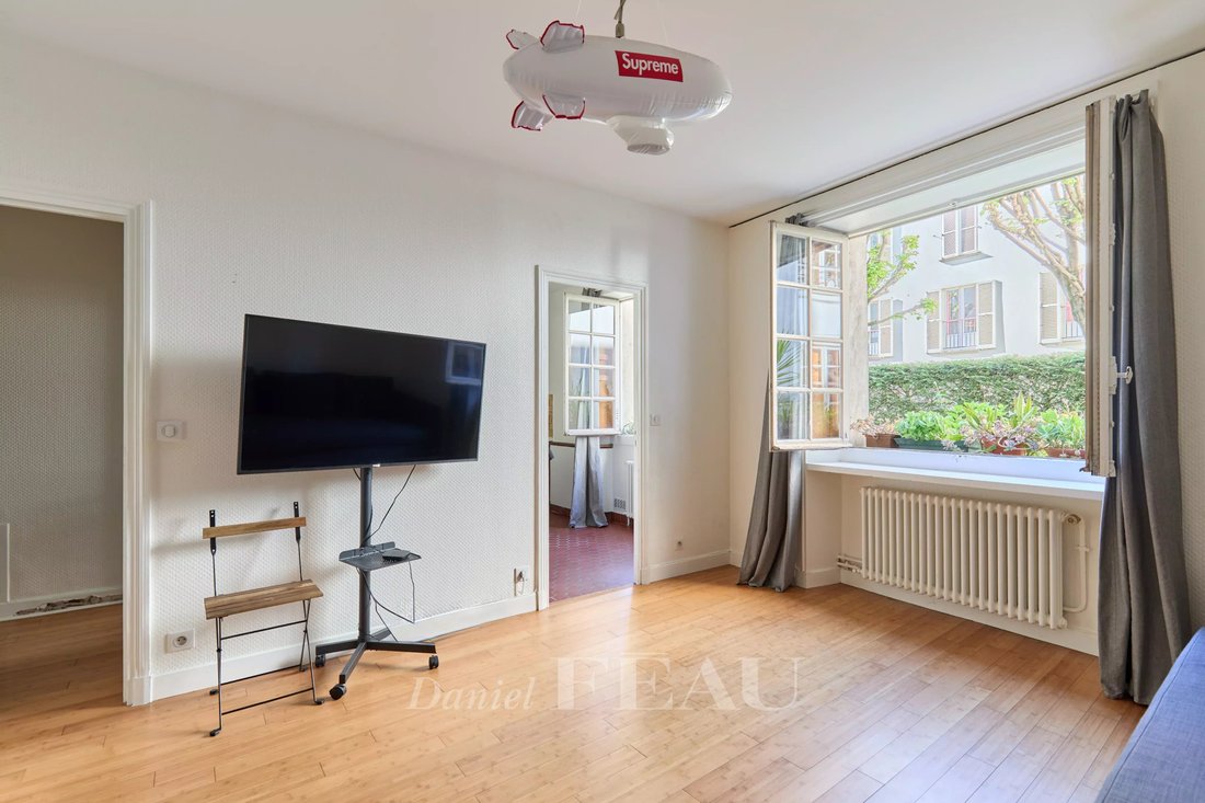 Apartment in Île de la Cité, Paris 1er Arrondissement, Paris 4 - 17837486