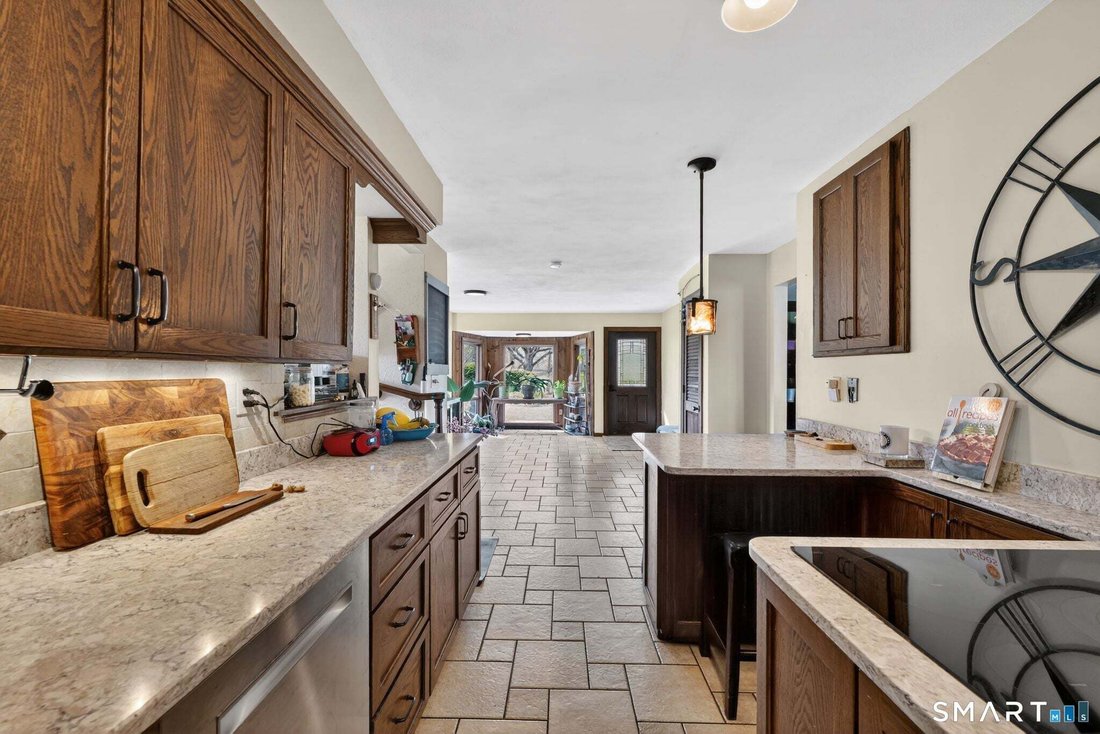 House in Tolland, Connecticut, United States 5 - 17834575