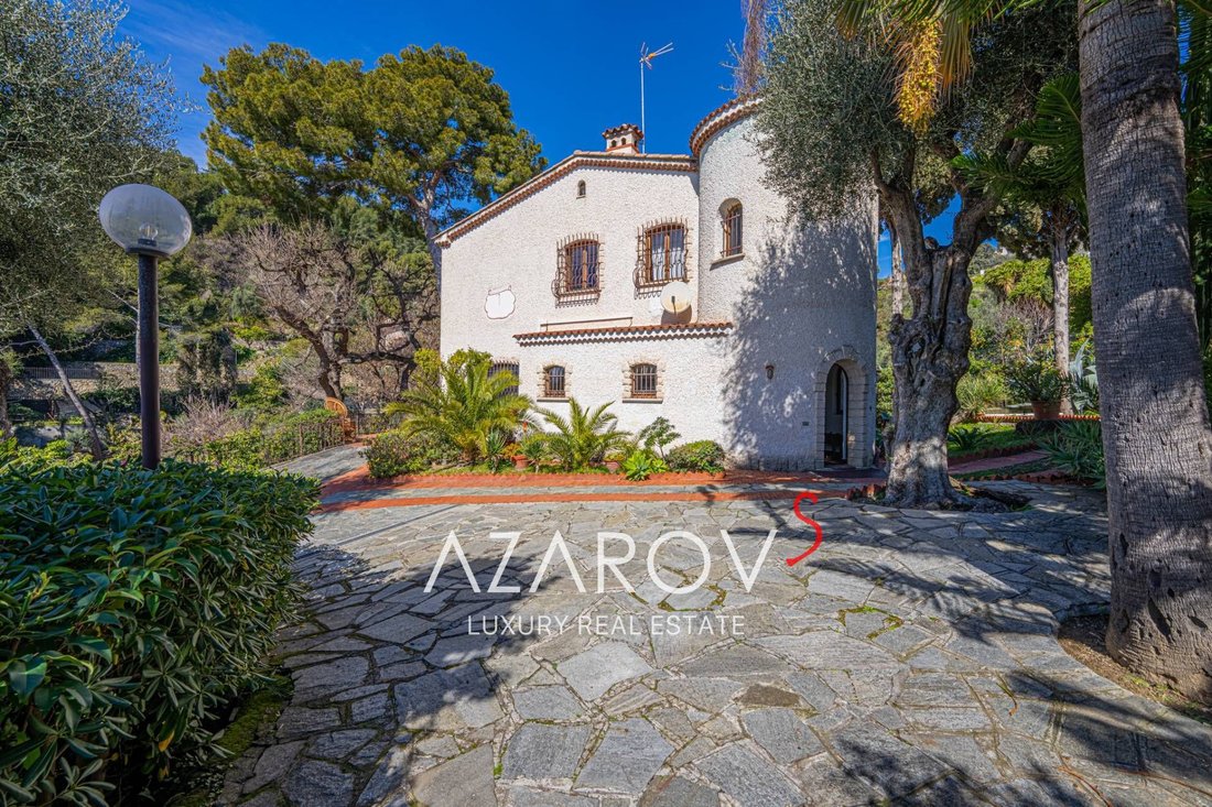 Villa in Bordighera, Liguria, Italy 2 - 13970544