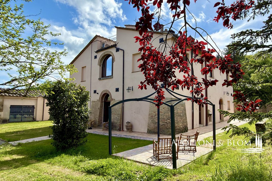 Villa in Sarteano, Tuscany, Italy 1 - 17837285