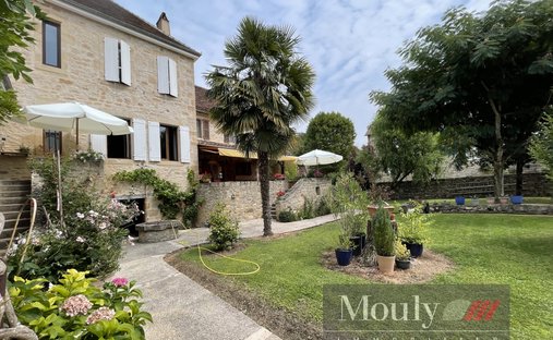 Magnificent Medieval Castle Overlooking The Lot Valley, With Swimming Pool, Outbuildings, Near Figea