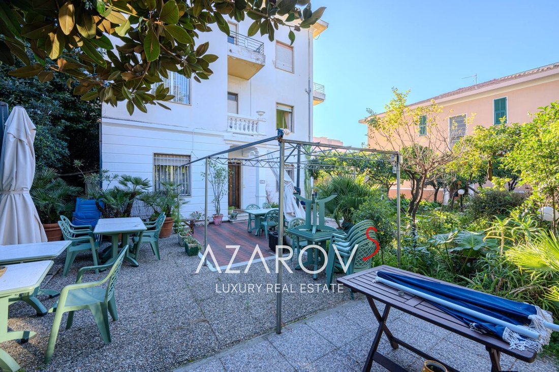 Villa in Bordighera, Liguria, Italy 3 - 15271219