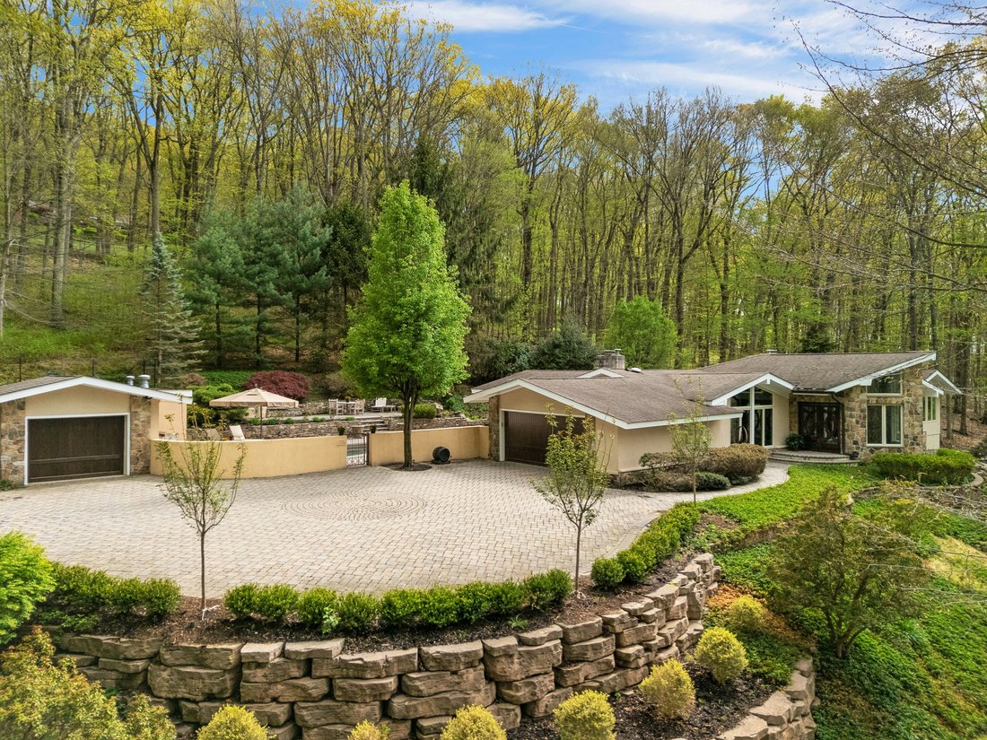 House in Mendham, New Jersey, United States 1 - 17837469