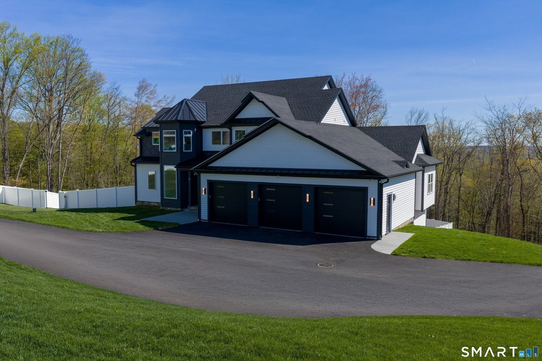 Brookfield, Connecticut, United States 4 - 17836260