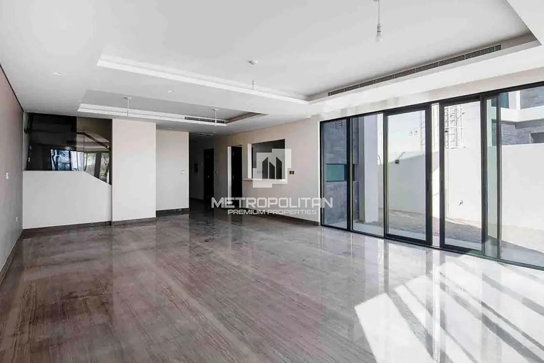 Villa in Damac Hills, Dubai, United Arab Emirates 2 - 17837606