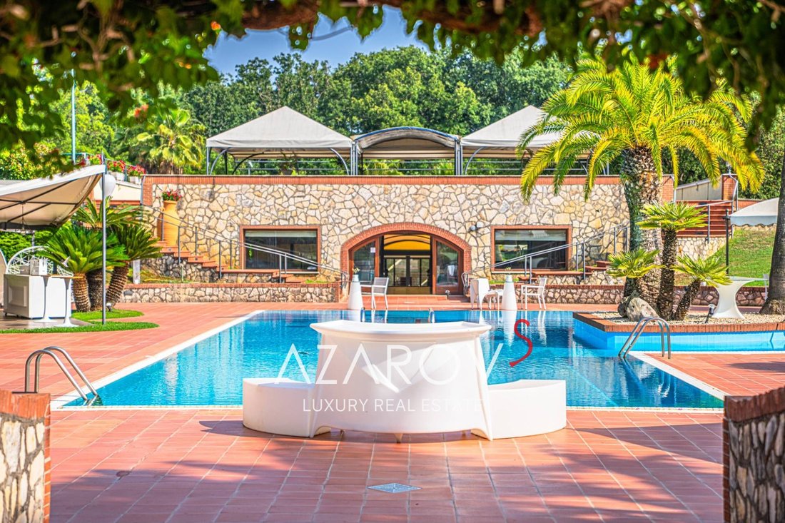 Villa in Historic Center, Latina, Lazio 5 - 15859408