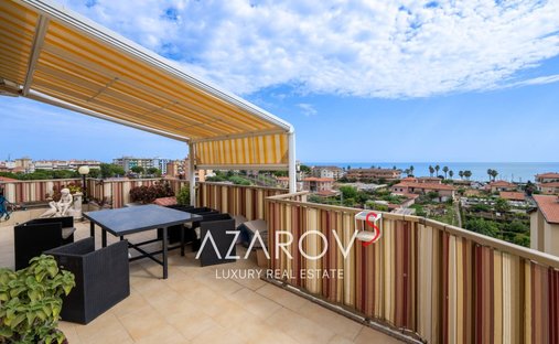 Villa in Vallecrosia, Liguria, Italy 1