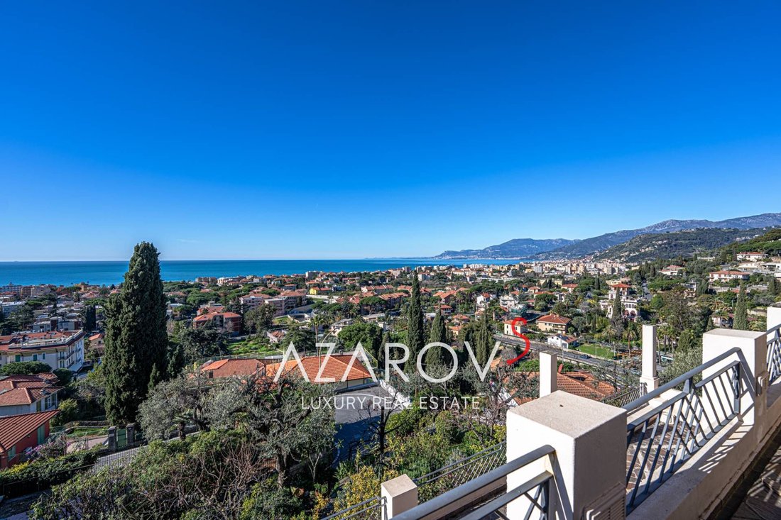 Villa in Bordighera, Liguria, Italy 2 - 13950922