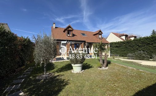 House in Sucy-en-Brie, Ile-de-France, France 1