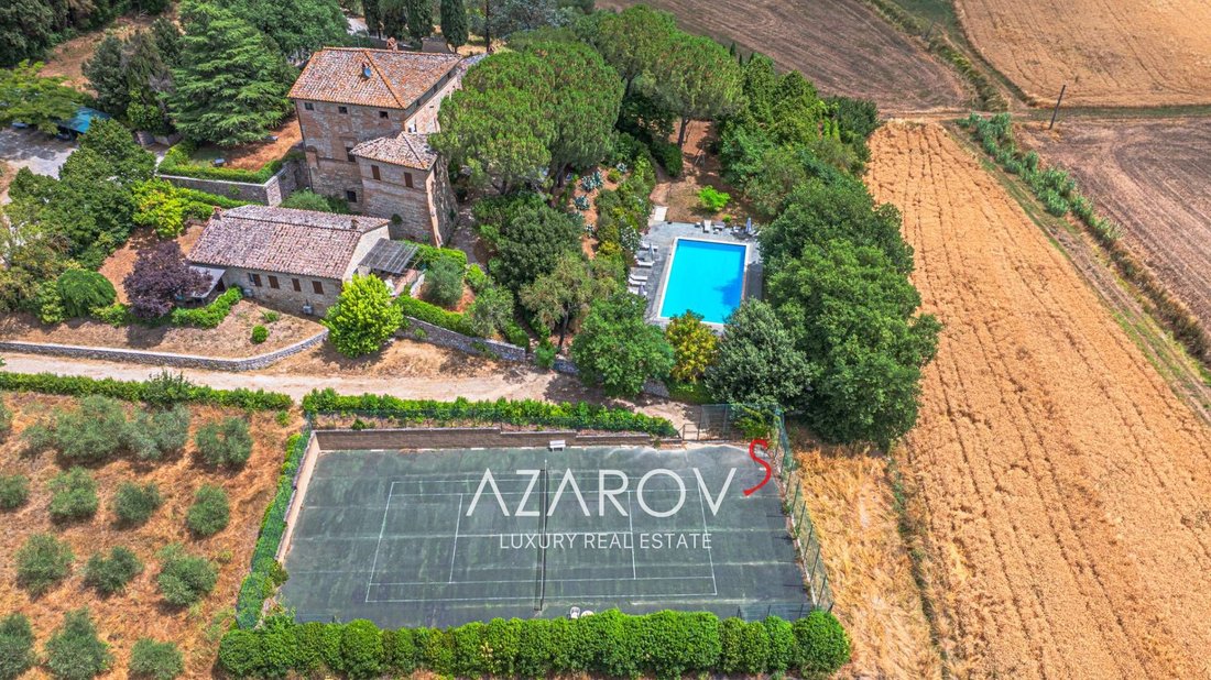 Villa in Corciano, Umbria, Italy 1 - 15949723
