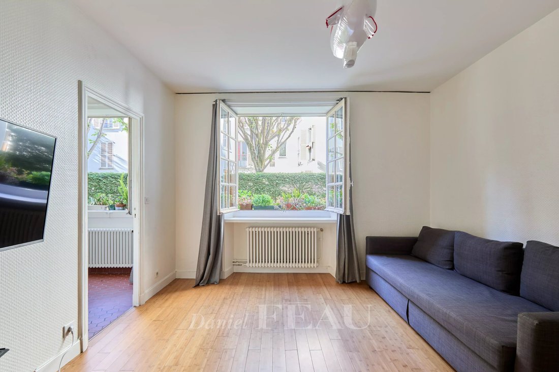 Apartment in Île de la Cité, Paris 1er Arrondissement, Paris 3 - 17837486