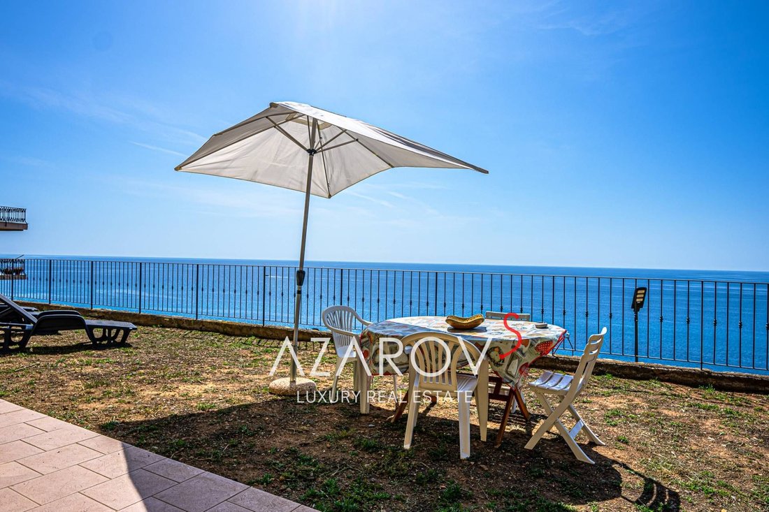 Villa in Sanremo, Liguria, Italy 1 - 12906099
