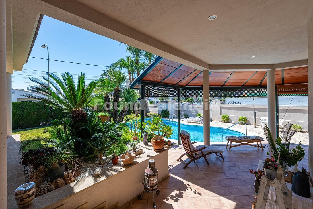Villa in Benicassim, Valencian Community, Spain 2 - 17836398