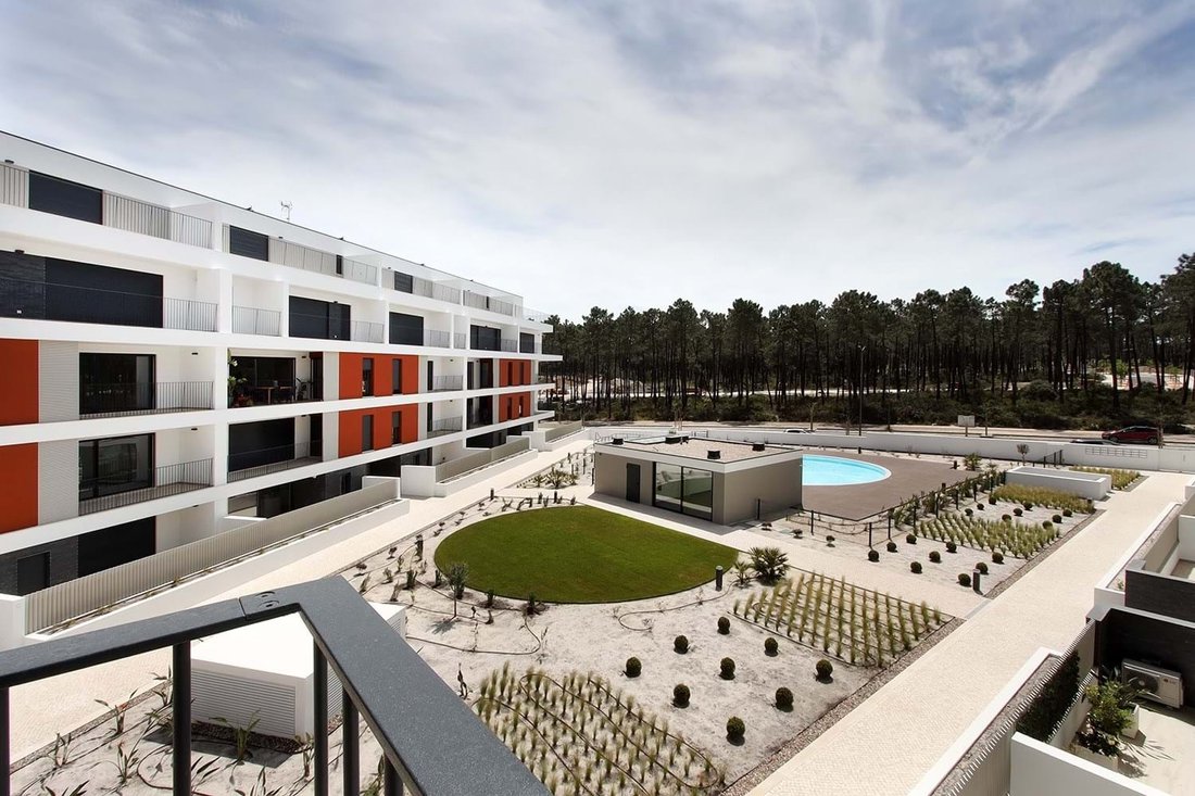 Apartment in Amora, Setubal, Portugal 1 - 17837847