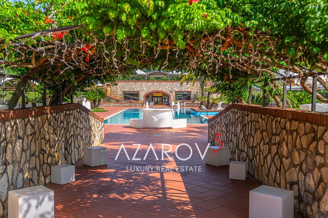 Villa in Historic Center, Latina, Lazio 3 - 15859408