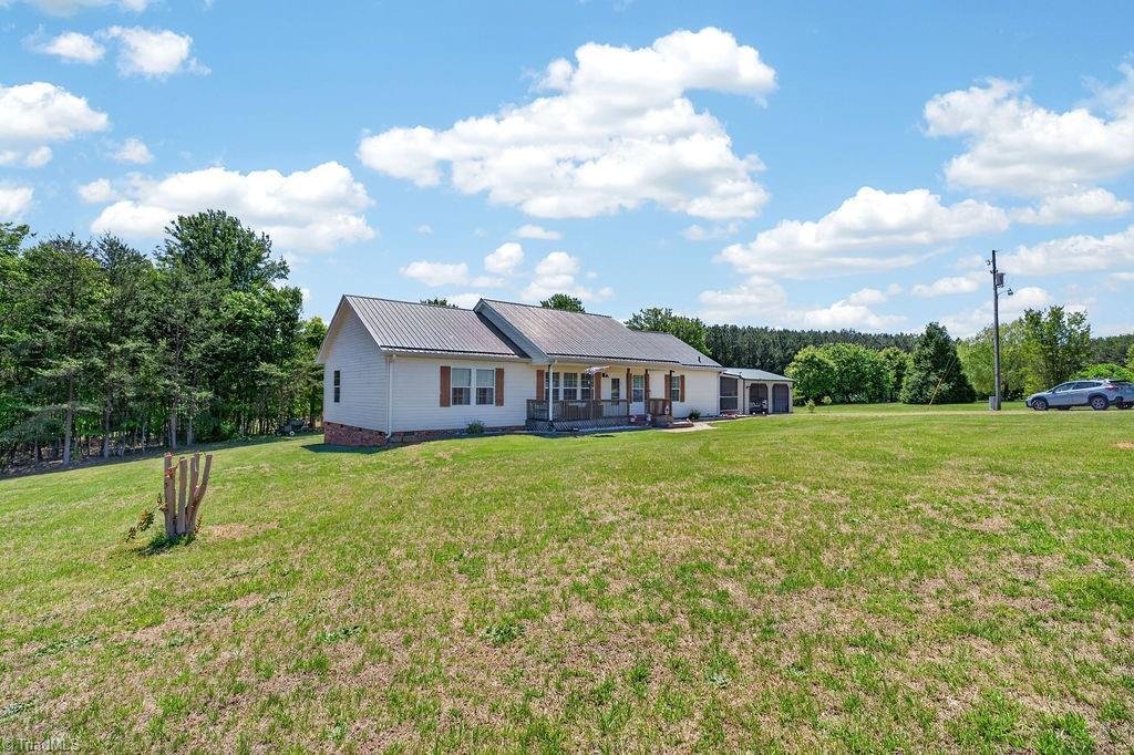 House in Mount Airy, North Carolina, United States 3 - 17836534