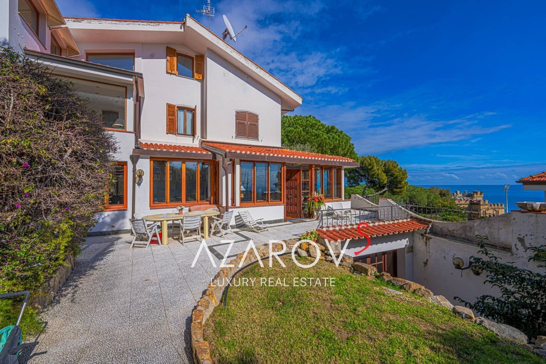 Villa in Foce, Sanremo, Italy 3 - 13999465
