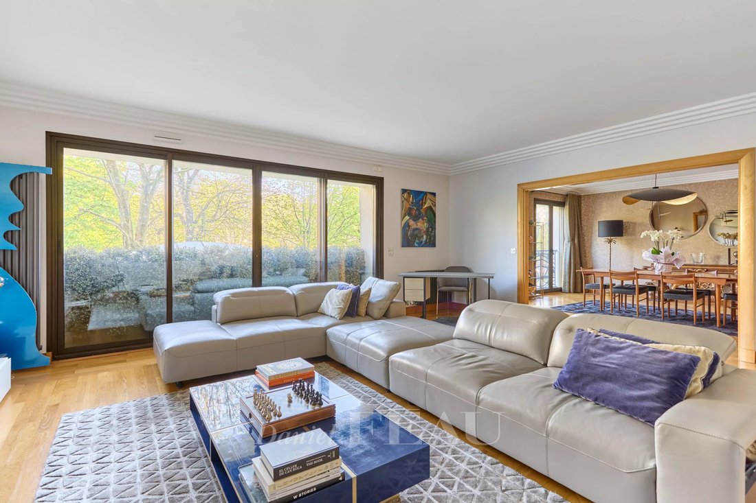Apartment in Muette Nord, Paris 16e Arrondissement, Paris 1 - 17837413