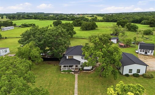 House in Paradise, Texas, United States 1