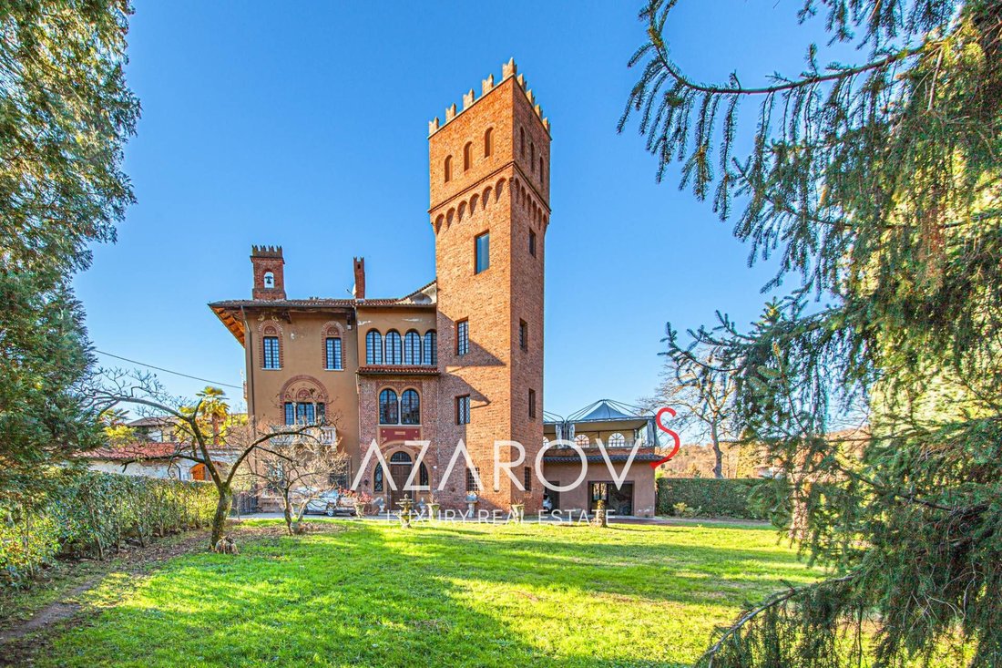 Villa in S. Cristinetta, Borgomanero, Piedmont 1 - 16557980