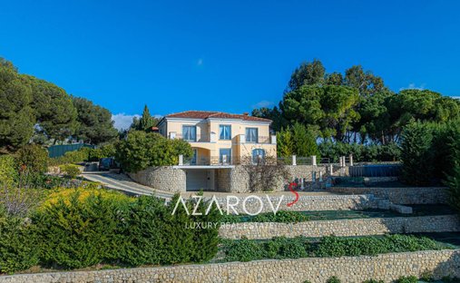 Villa in Bordighera, Liguria, Italy 1