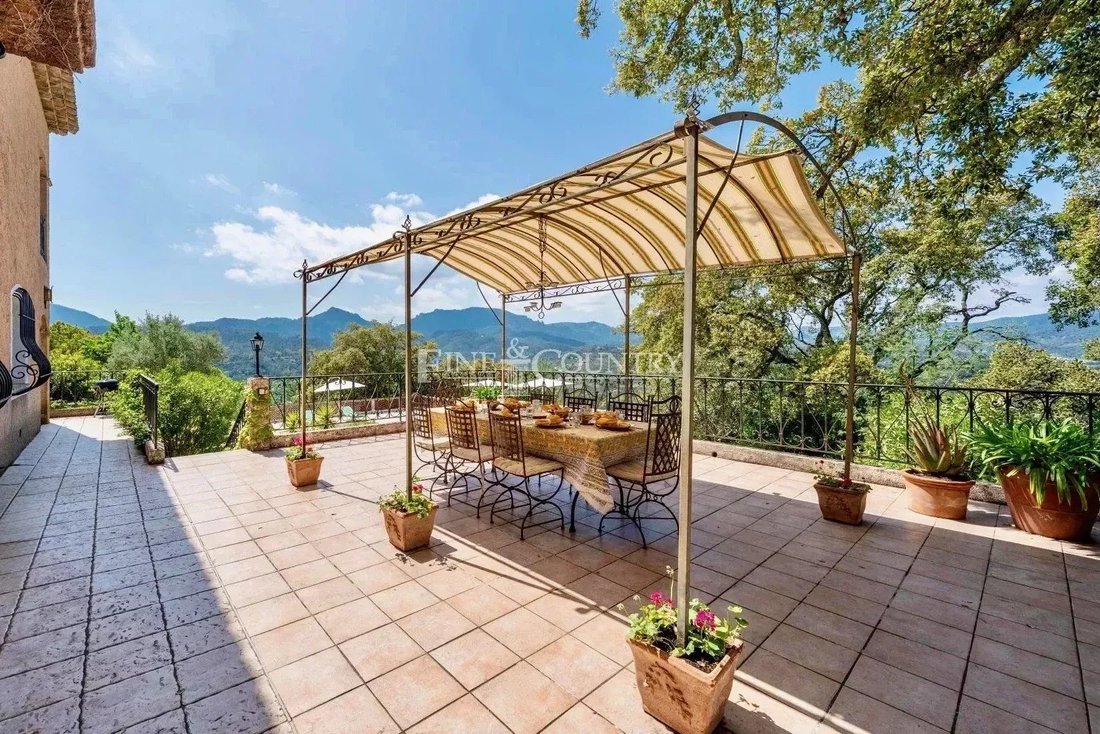 Villa in Mandelieu-la-Napoule, Provence-Alpes-Côte d'Azur, France 5 - 17837348