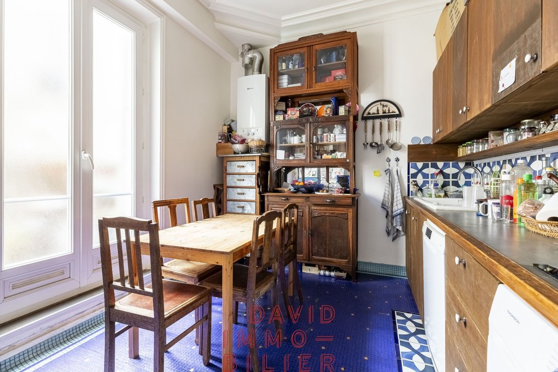 Apartment in Lorette-Martyrs, Paris 9e Arrondissement, Paris 3 - 17837206
