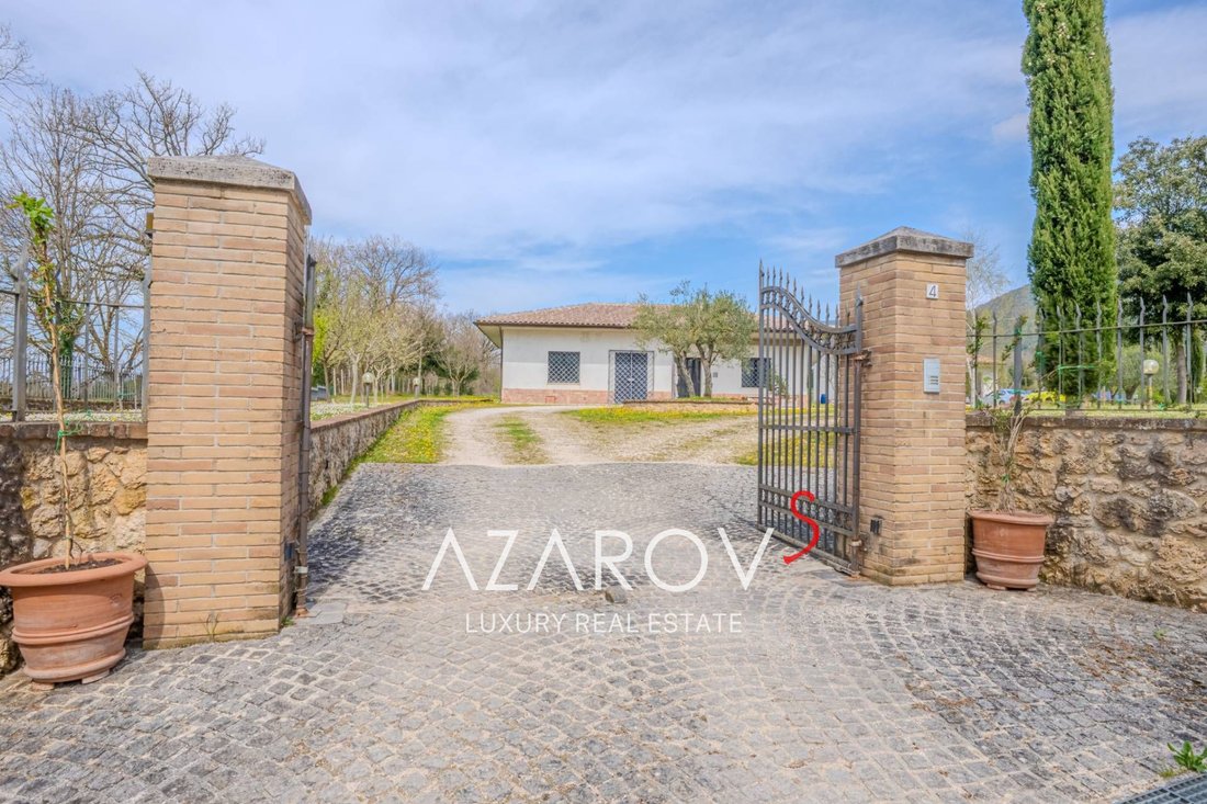 Villa in Massa Martana, Umbria, Italy 2 - 17727804