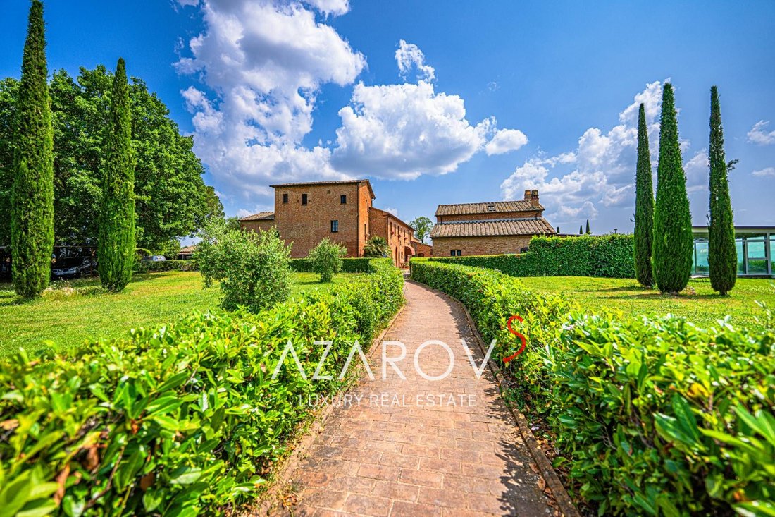 Villa in Castiglione del Lago, Umbria, Italy 3 - 15821141