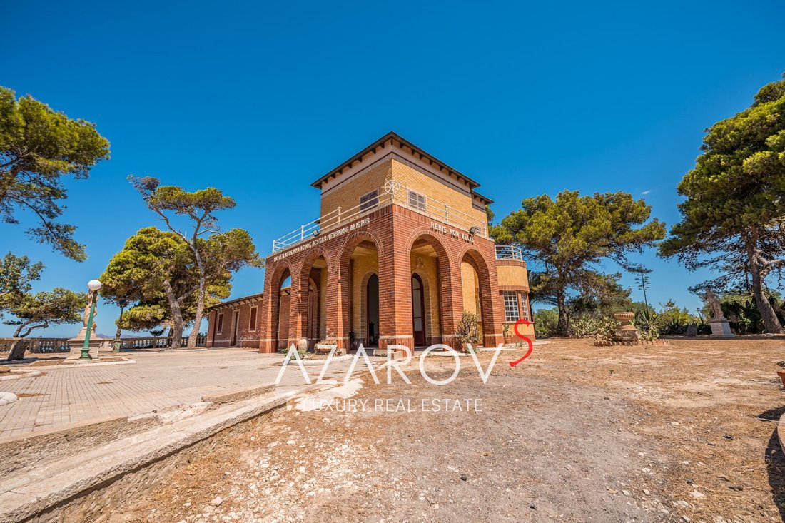 Villa in City Center, Trapani, Sicily 2 - 12338381