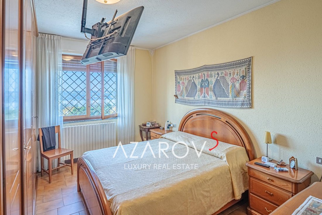 Villa in Galbiate, Lombardy, Italy 5 - 16681467