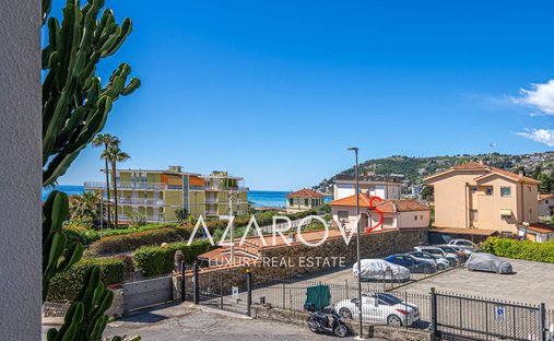 Apartment in Corso degli Inglesi, Sanremo, Liguria 1