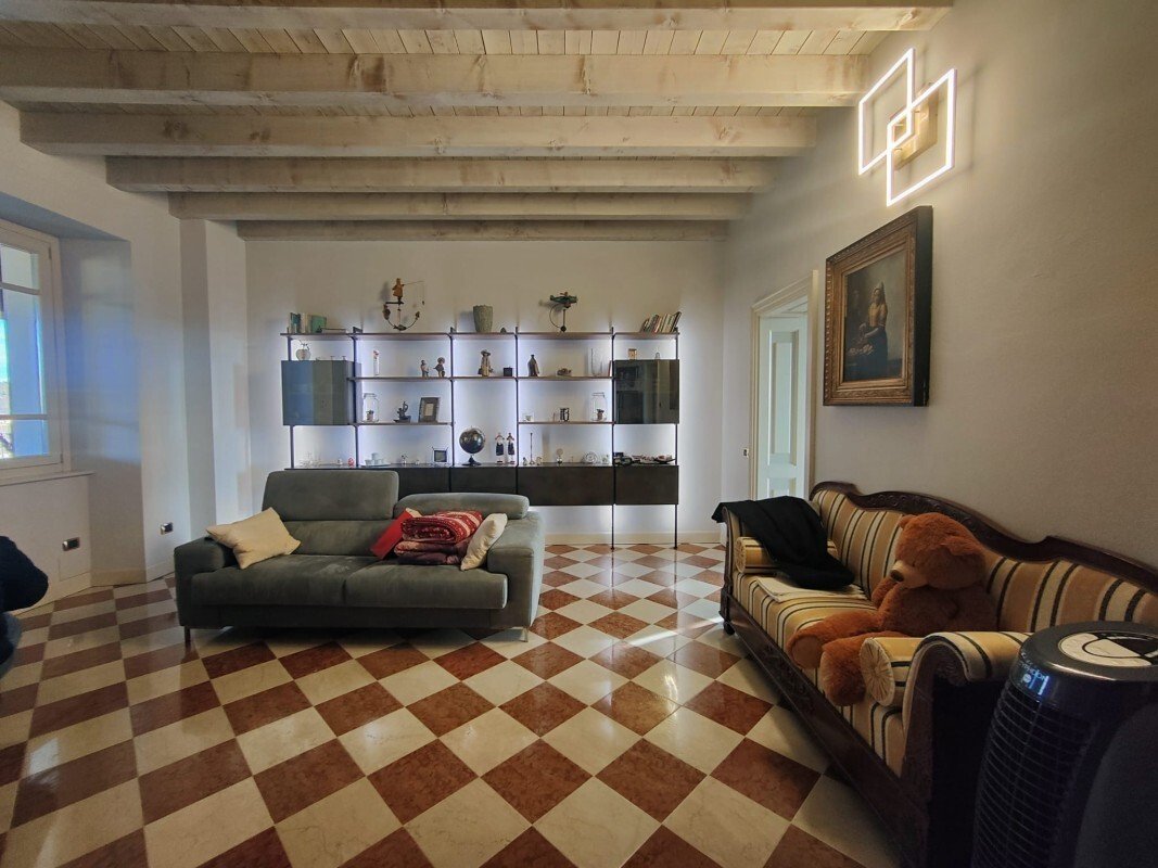 Apartment in Historic Center, Lonato del Garda, Lombardy 1 - 17836540