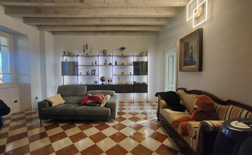 Apartment in Historic Center, Lonato del Garda, Lombardy 1